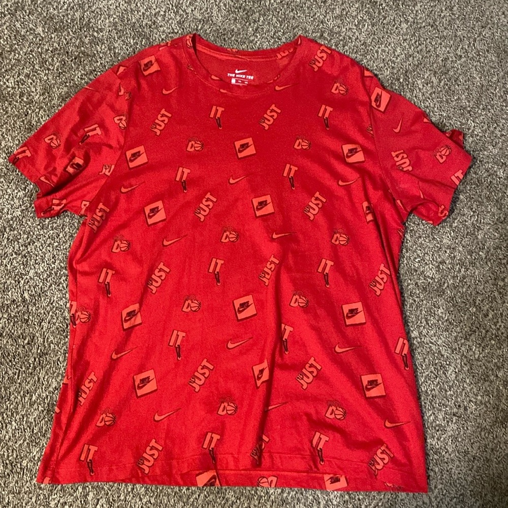 Nike Tee